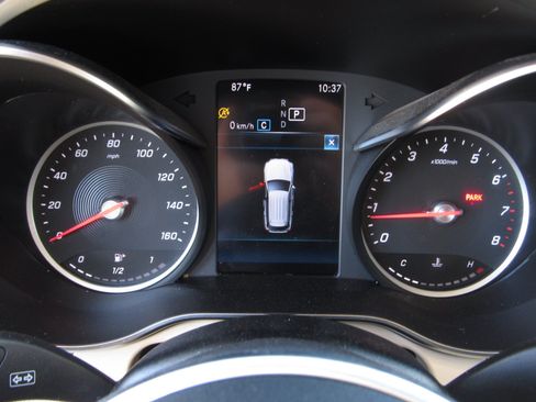 Used 2022 Mercedes-Benz GLC 300 w/ Premium Package Lite image 25