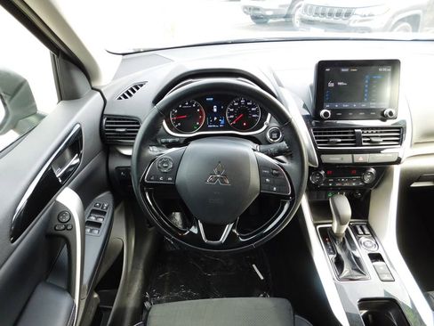 Used 2024 Mitsubishi Eclipse Cross SE image 11