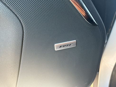 Used 2023 GMC Yukon Denali AWD/4WD image 6