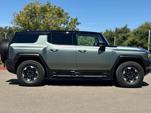 Used 2024 GMC Hummer EV 3X w/ Extreme Off-Road Package image 3