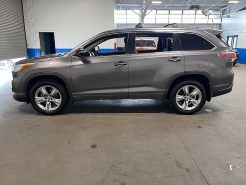 Used 2015 Toyota Highlander Limited image 6