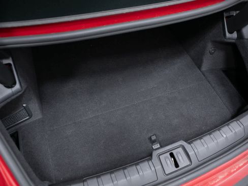 Certified 2024 Porsche Taycan image 31