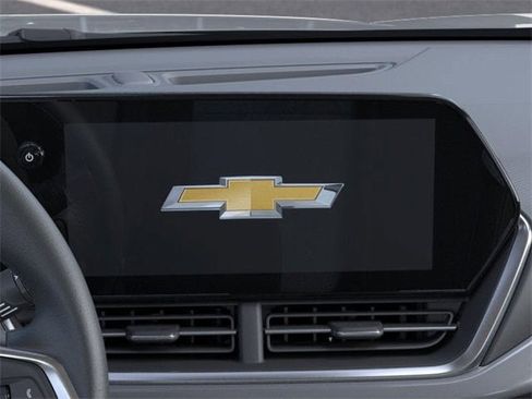 New 2025 Chevrolet Trax LT w/ Driver Confidence Package image 20