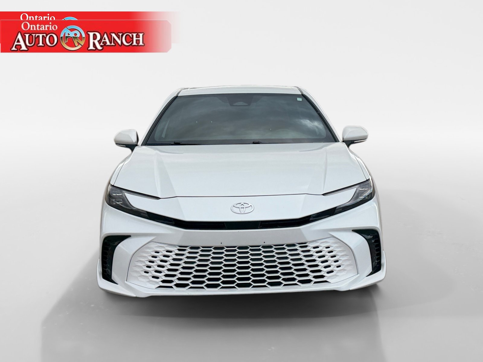 Used 2025 Toyota Camry XSE FWD image 8