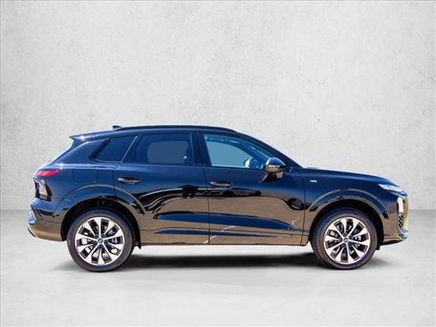 New 2026 Audi Q3 quattro 2.0T AWD/4WD image 4