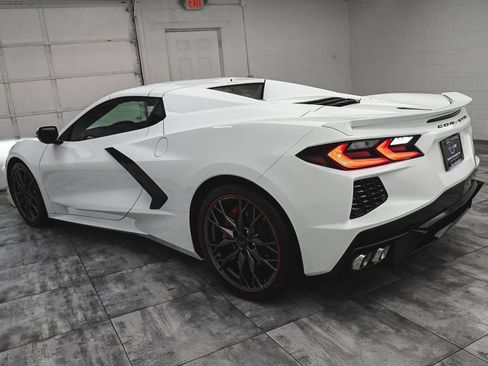 Used 2024 Chevrolet Corvette Stingray Premium Conv w/ 3LT RWD image 8