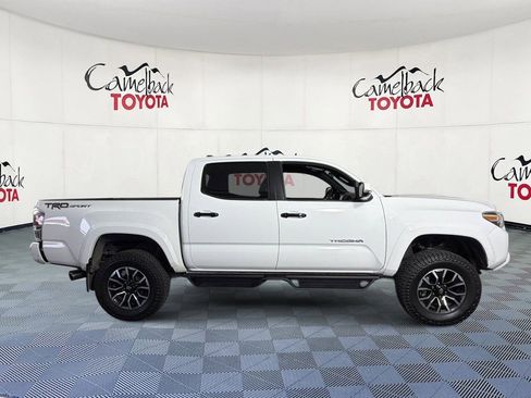 Used 2022 Toyota Tacoma TRD Sport w/ Technology Package RWD image 8