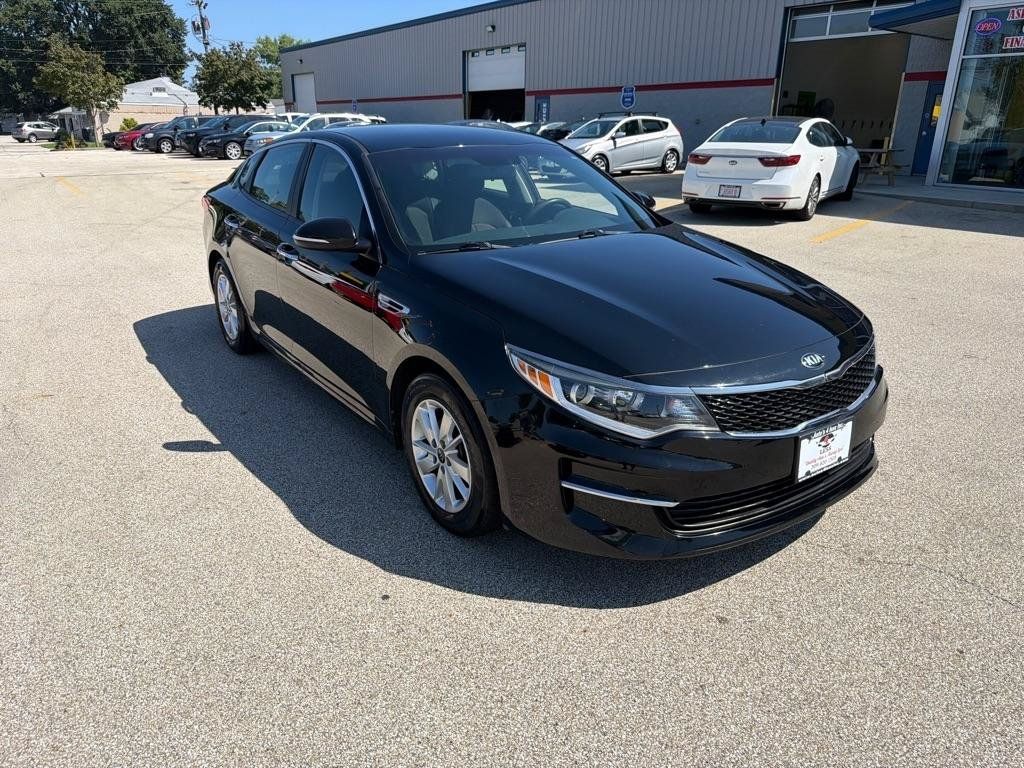 Used 2018 Kia Optima LX FWD image 2