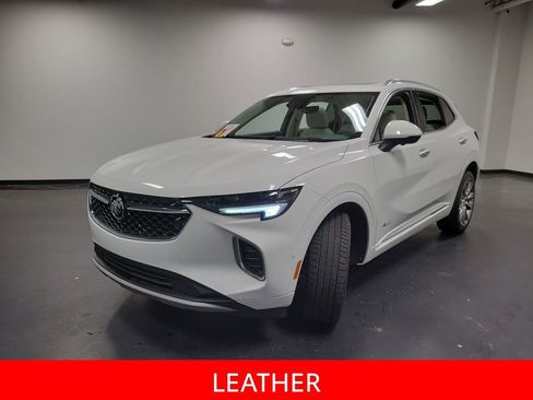 Used 2022 Buick Envision Avenir w/ Technology Package II FWD image 4