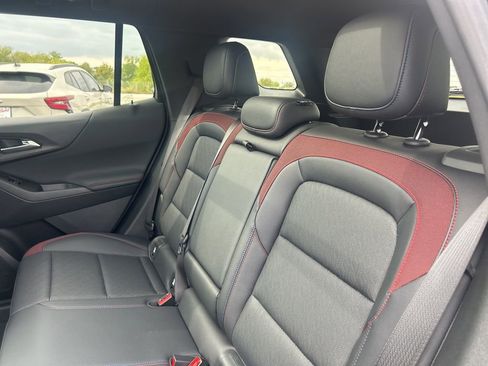 Used 2025 Chevrolet Equinox RS image 49