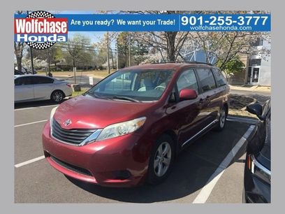 Used 2011 Toyota Sienna LE w/ Towing Pkg