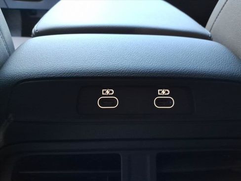 Used 2025 Audi Q5 Premium Plus AWD/4WD image 23