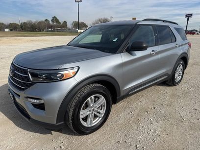 Used 2024 Ford Explorer XLT w/ Equipment Group 202A