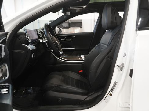 Certified 2022 Mercedes-Benz C 300 4MATIC Sedan image 2