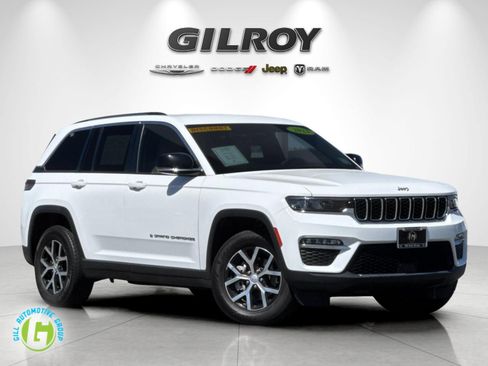 Used 2023 Jeep Grand Cherokee Limited RWD image 1