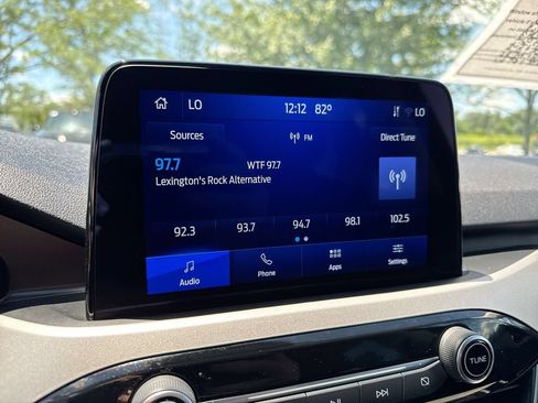 Used 2022 Ford Escape SE FWD image 14