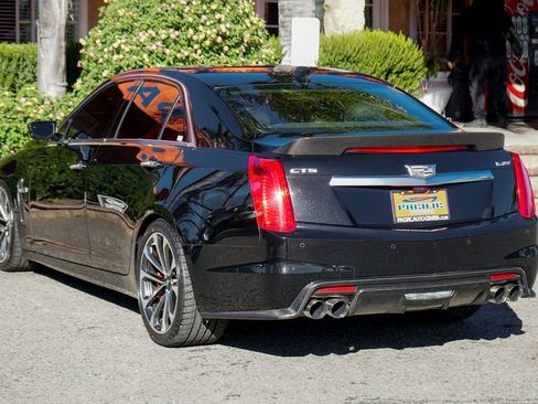 Used 2017 Cadillac CTS V w/ Carbon Fiber Package image 6