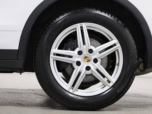Used 2014 Porsche Cayenne AWD/4WD image 37