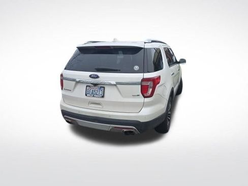 Certified 2017 Ford Explorer Platinum image 4