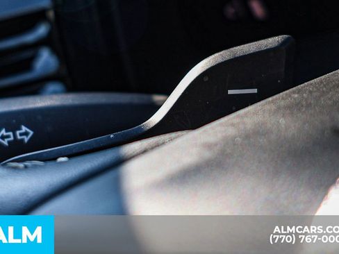 Used 2025 Toyota Camry SE image 34