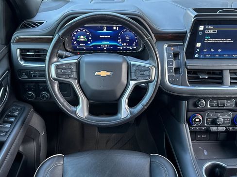 Used 2022 Chevrolet Suburban Premier image 14