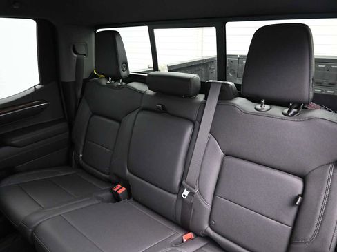 Used 2024 Chevrolet Silverado 1500 RST AWD/4WD image 12