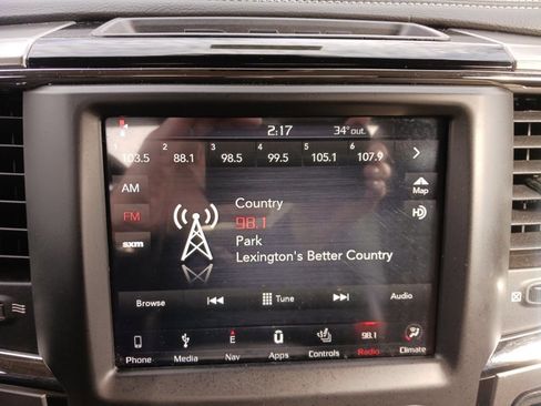 Used 2018 RAM 1500 Sport image 19