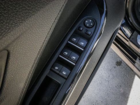 Used 2018 BMW 640i Convertible image 15