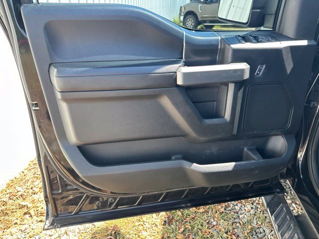Used 2018 Ford F150 XLT w/ Equipment Group 302A Luxury AWD/4WD image 12
