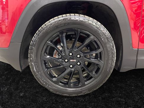 Used 2024 GMC Terrain SLE w/ Elevation Edition image 15