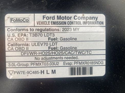 Used 2023 Ford Explorer Platinum w/ Technology Package image 16