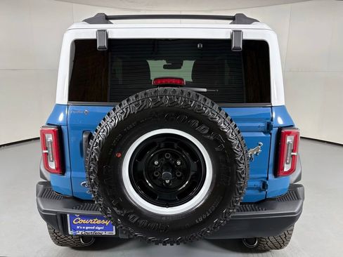 Used 2024 Ford Bronco Heritage Edition AWD/4WD image 7