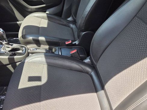 Used 2019 Buick Encore Preferred FWD image 13