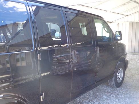 Used 2018 Chevrolet Express 2500 LS w/ Driver Convenience Package RWD image 60