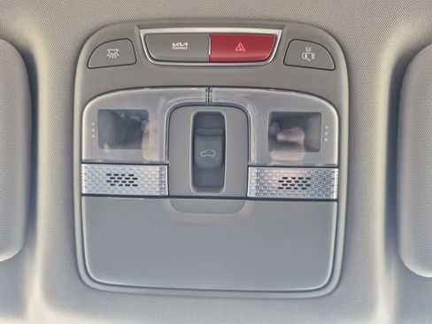 Used 2025 Kia Telluride S image 26