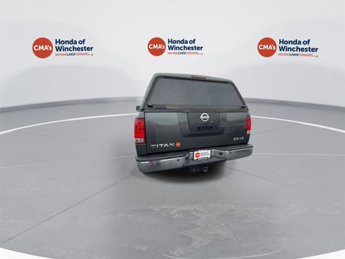 Used 2010 Nissan Titan SE w/ SE Value Truck Pkg AWD/4WD image 7