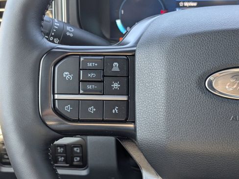 New 2026 Ford F350 Platinum w/ FX4 Off-Road Package AWD/4WD image 29