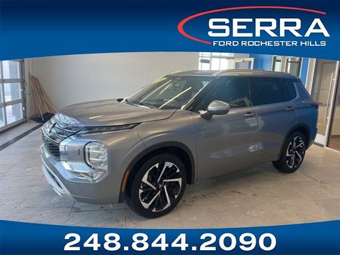 Used 2022 Mitsubishi Outlander SEL image 1