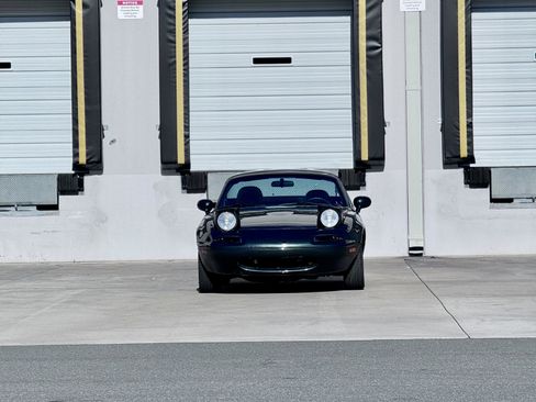 Used 1997 MAZDA MX-5 Miata image 4