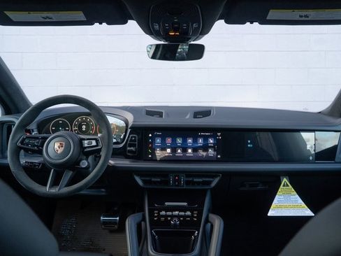 New 2026 Porsche Cayenne GTS image 21
