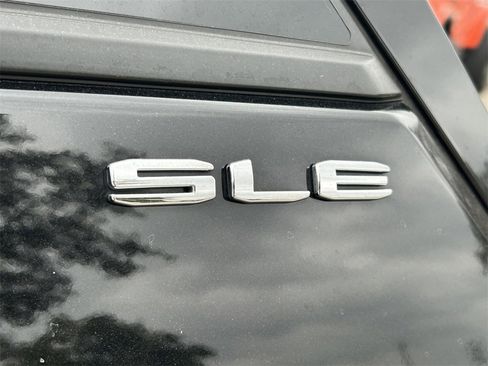 Used 2024 GMC Terrain SLE image 14