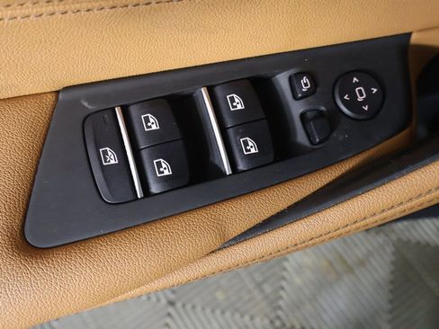 Used 2023 BMW 530i xDrive w/ Convenience Package image 39