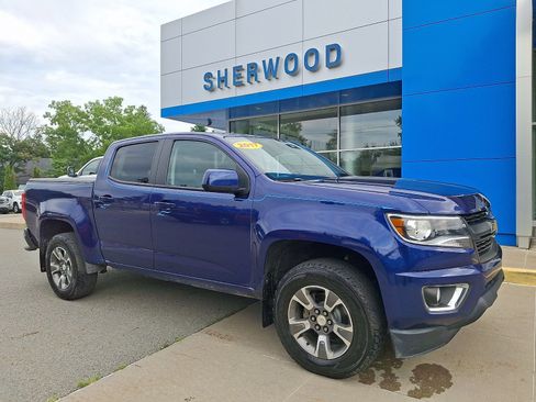 Used 2017 Chevrolet Colorado Z71 AWD/4WD image 1
