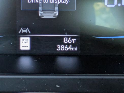 Used 2025 Hyundai Elantra Sport FWD image 26