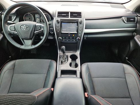 Used 2017 Toyota Camry XSE image 16