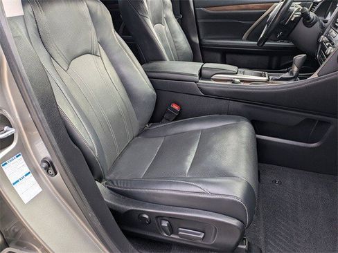 Used 2021 Lexus RX 350L Premium image 18
