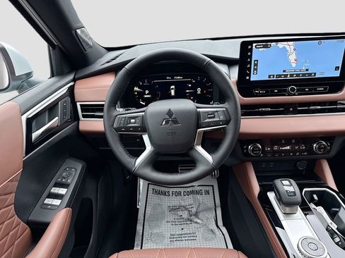 New 2026 Mitsubishi Outlander SEL image 24