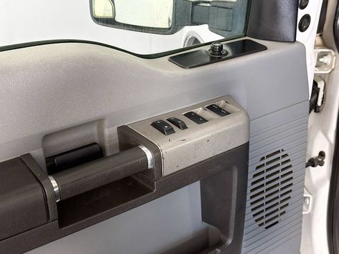 Used 2013 Ford F350 XLT w/ FX4 4X4 Off-Road Pkg image 17