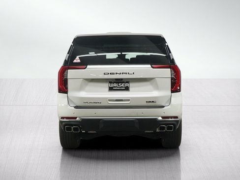 Used 2025 GMC Yukon Denali w/ Denali Reserve Package AWD/4WD image 4