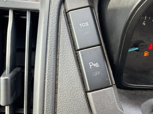 Used 2019 Ford Transit 150 XL RWD image 16